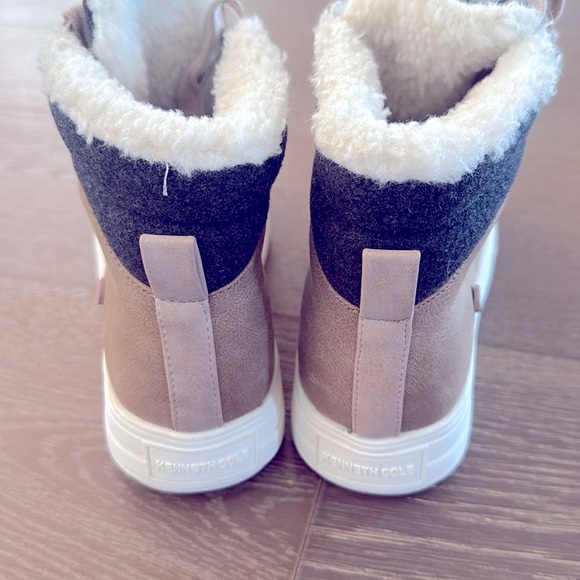 NWOT! KENNETH COLE NY hiker lace up ankle boots. kids size 3 / women’s 5-5.5. - Picture 5 of 6